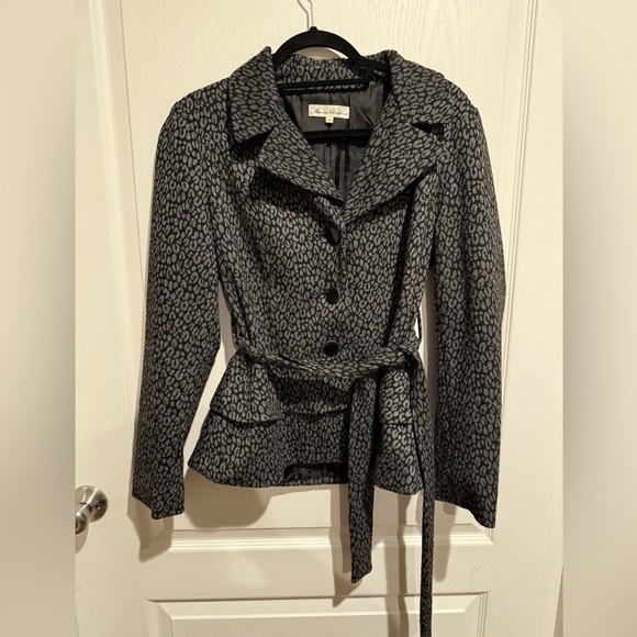 Marisa Christina Jackets & Blazers - Marisa Christina Black and Gray animal print Blazer